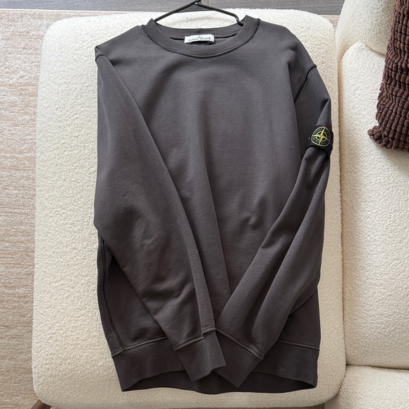 Stone Island Men's Dark Gray Crewneck Sweater
